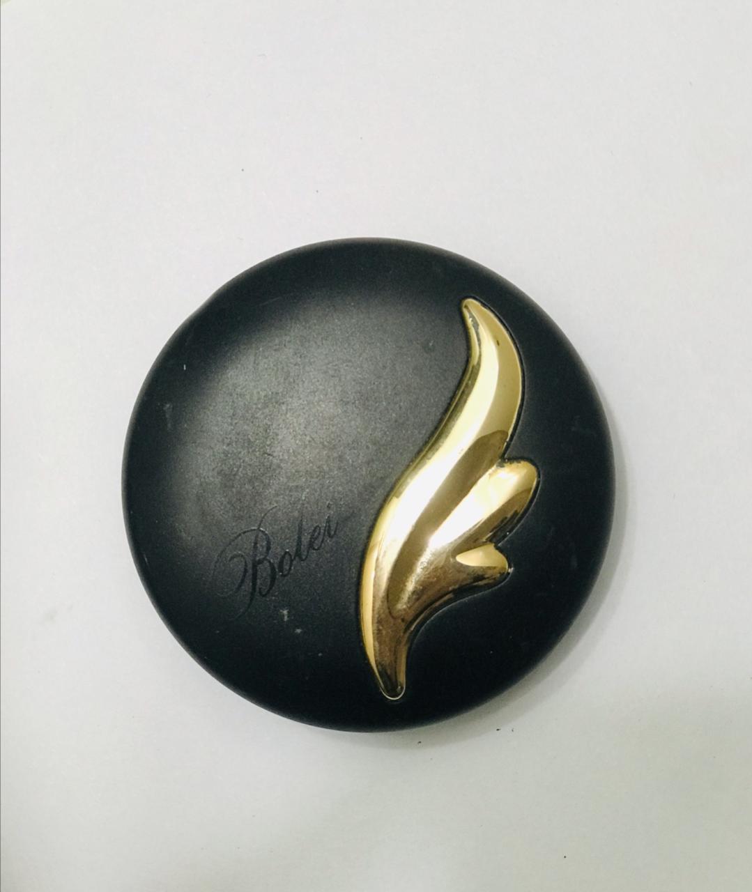 Mistine wings Extra Cover Super Powder