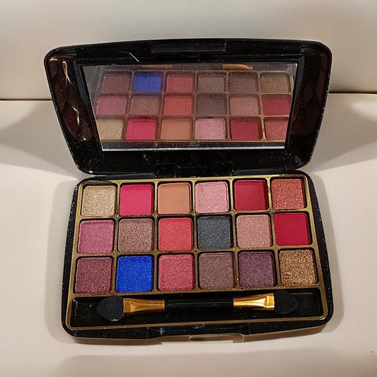 Korean 18 color eyeshadow palette