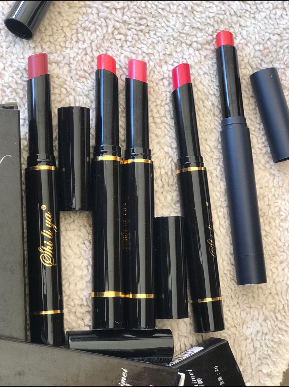 Velvety waterproof cream lipstick (pack of 5)