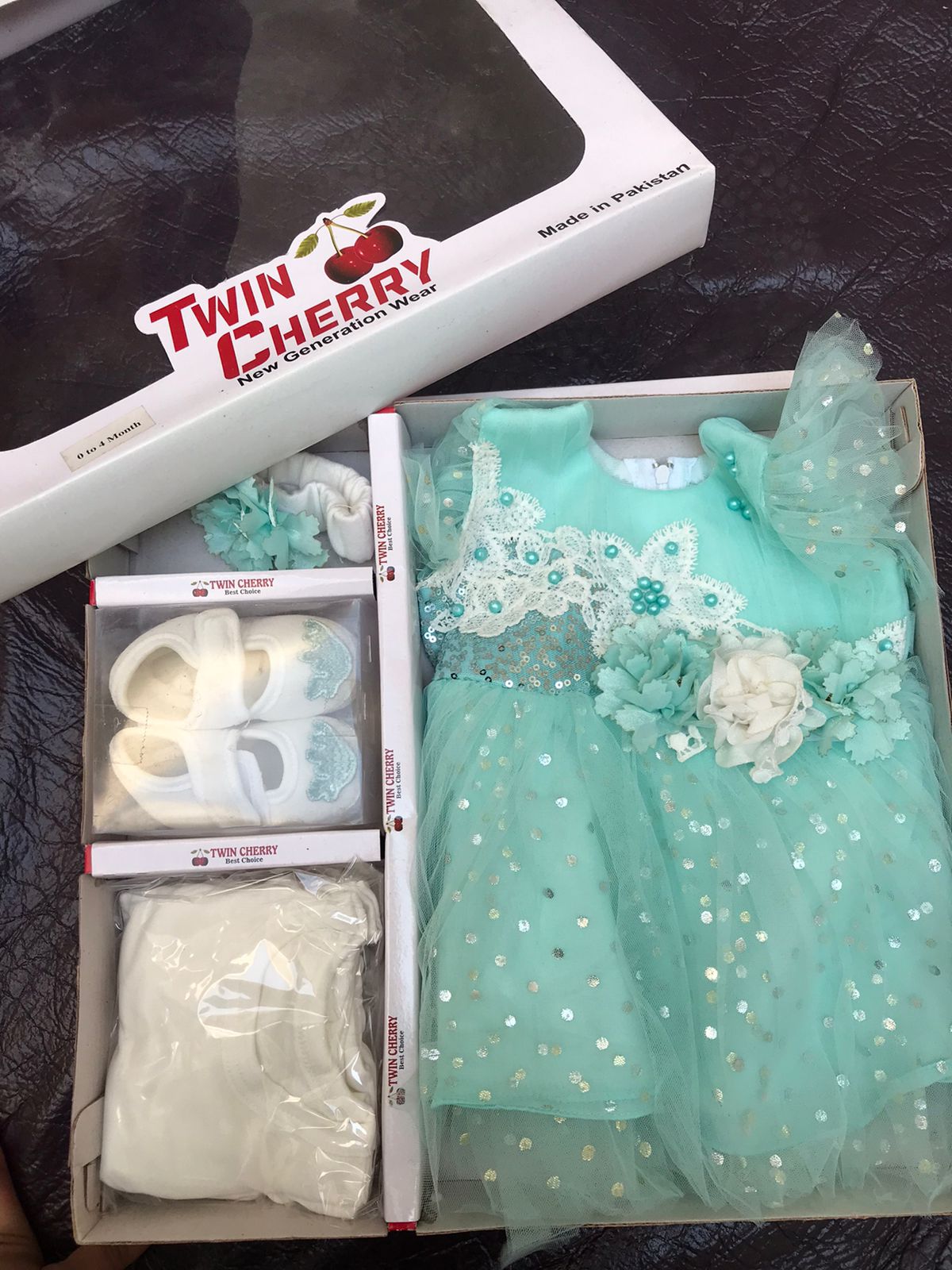 5pcs New born Gift set/ Baby girl Frocks