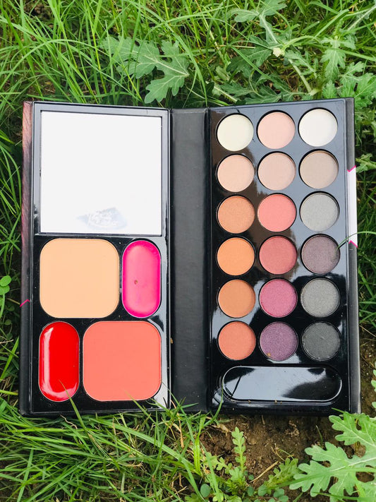 Book Eyeshadow palette