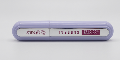 High-quality smudge proof mascara